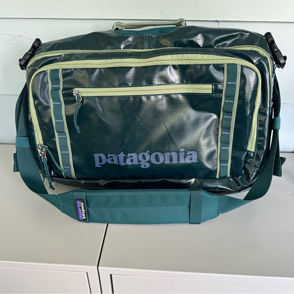 Patagonia Black Hole Mini MLC 26L - Dark Borealis Green